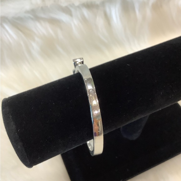 ♠️ KATE SPADE ♠️ Pave Bow Bangle - Picture 4 of 9